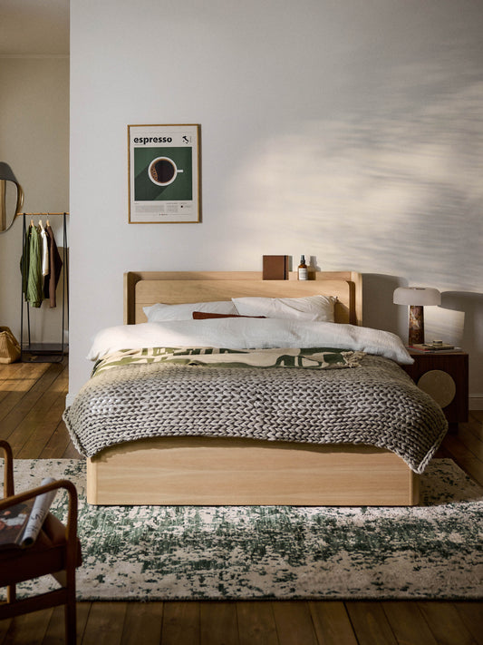 Allow Bed in Wood with Drawers
