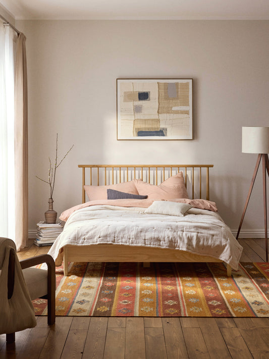 Windsor Bed in Wood with Pine Headboard