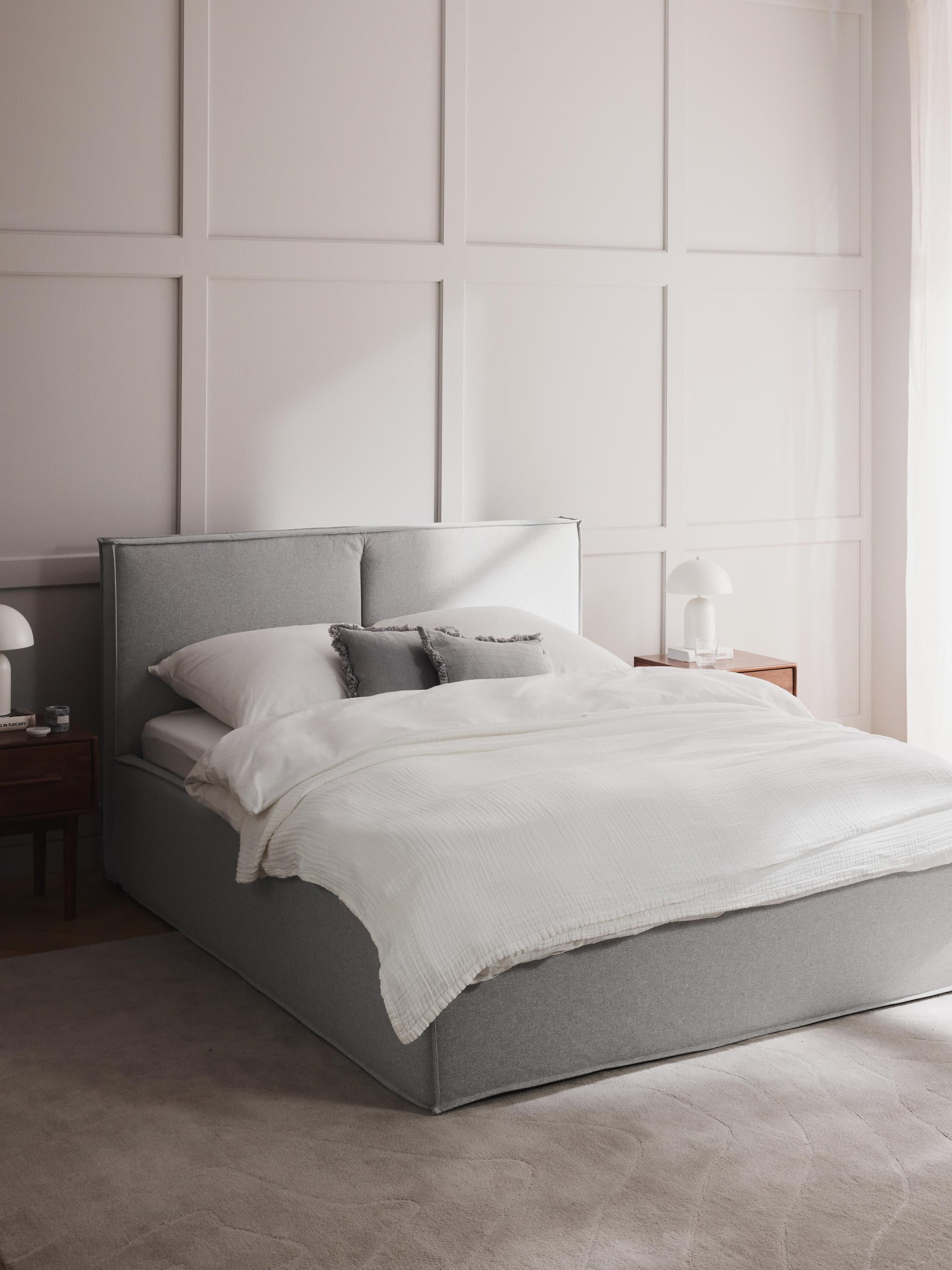 Dream Bed, Upholstered