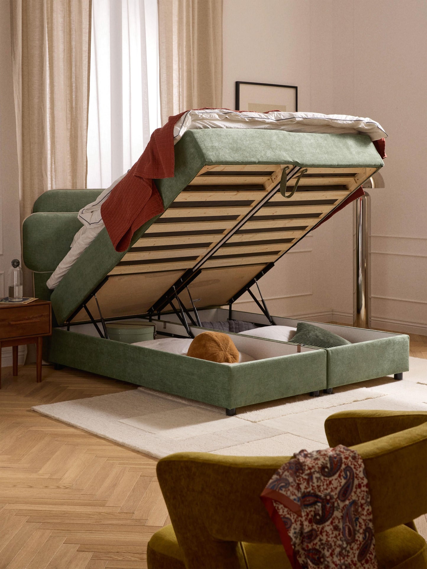 Enrica Storage Bed with Box Spring