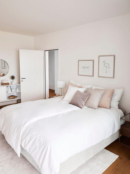 Enya Bed with Box Spring