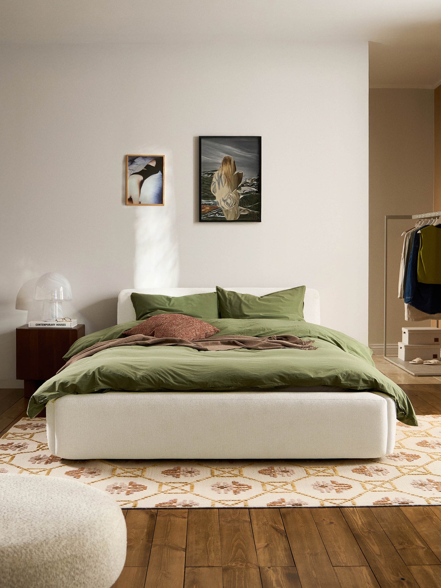 Melva Bed, Upholstered